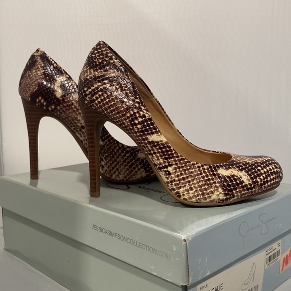 Jessica Simpson Calie Pump size 6 women’s - Picture 2 of 4